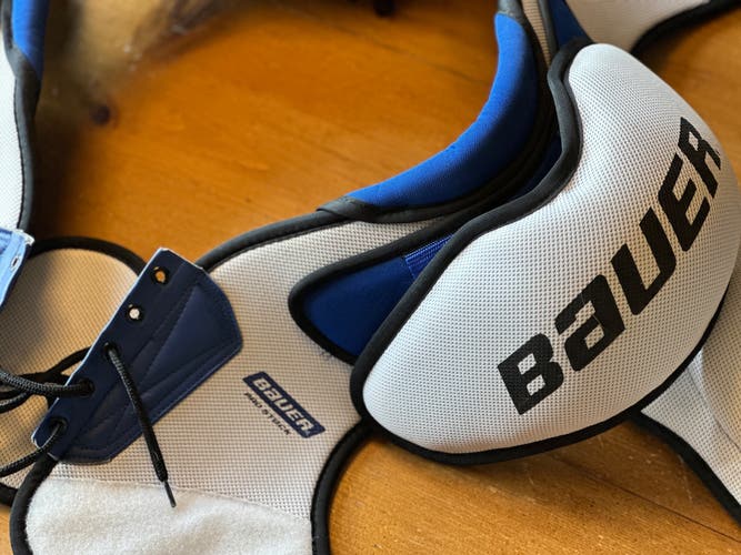 XL Senior Bauer Pro Shoulder Pads Pro Stock (New)