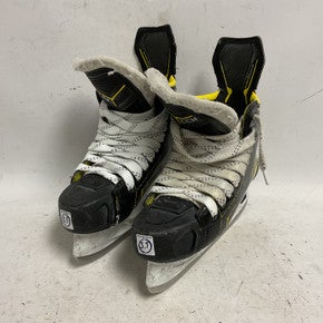 Used CCM SUPER TACKS 9380 Junior Hockey Skate White/Black/Yellow Junior 03.5 11855-S000190503