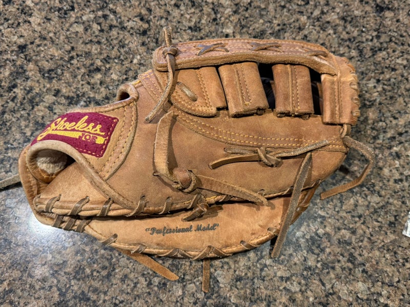 Shoeless Joe RH Baseball Glove 12" (Used)