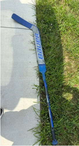 Senior Bauer M5 pro Regular Goalie Stick 27" Paddle (Used)