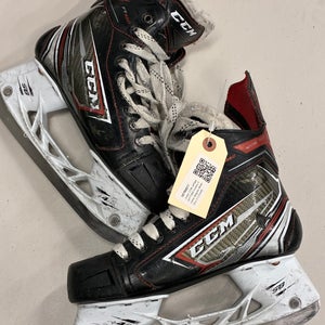 Junior CCM JetSpeed FT460 Hockey Skates Regular Width Size 3.5 (Used)