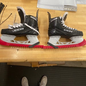 USED CCM AS550 Hockey Skates (SR- 9)