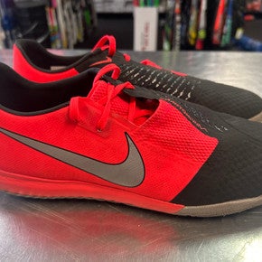 Used Nike Adult FB Cleats Red Senior 11 11868-S000065279