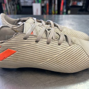Used Adidas Soccer Cleats Grey Senior 6 11868-S000065259