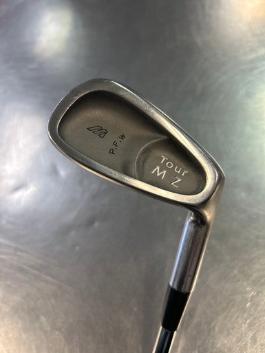 Used Mizuno TOUR M2 Golf Wedge Mens RH Pitching Wedge 11868-S000065252