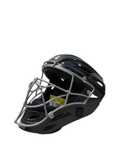 Used Under Armour UAHG-Y Catchers Helmet w/Mask Black One Size 11835-S000196528