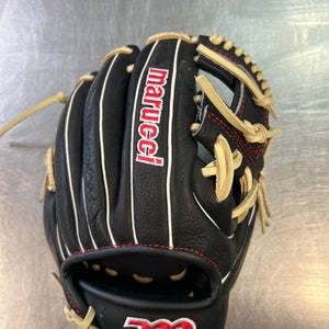 Used Marucci AC41A2 BB/SB Glove RH Throw Black 11" 11868-S000064120
