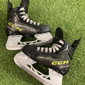 CCM Tacks XF Pro Hockey Skates | Size Y13