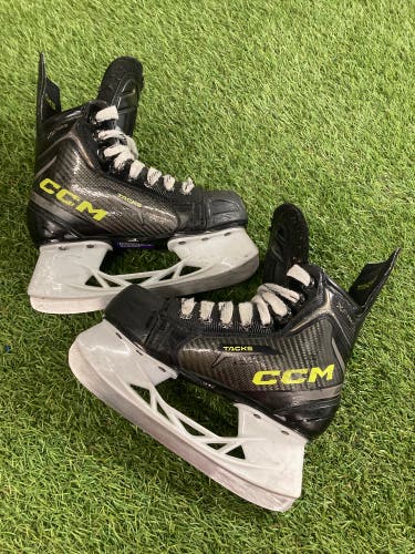 CCM Tacks XF Pro Hockey Skates | Size Y13