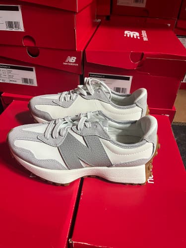 Women's 6.5 (M 5.0) New Balance 327 Shoes Gray