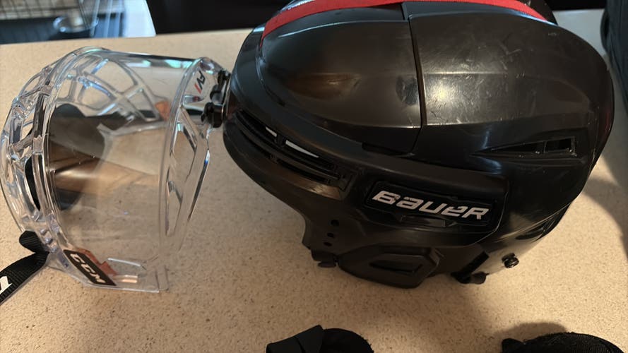Small Bauer Helmet (Used)