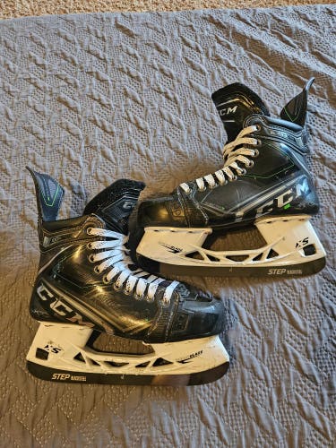 CCM Ribcor 100K Pro- Size 7 wide