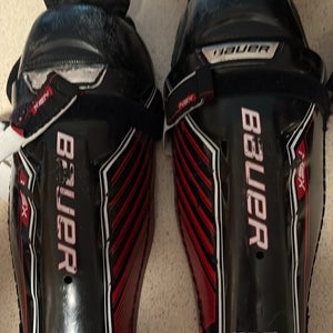 Junior Bauer X- 10" Shin Pads (Used)