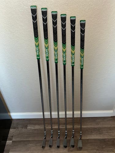 Men's 2024 Mizuno Pro 243 Right Handed Iron Set Extra Stiff Flex Steel Shaft (New)