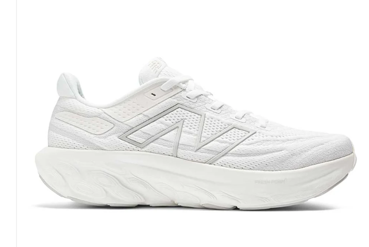 White Women's Size M 10.5 (W 11.5) Adult New Balance Shoes (New)