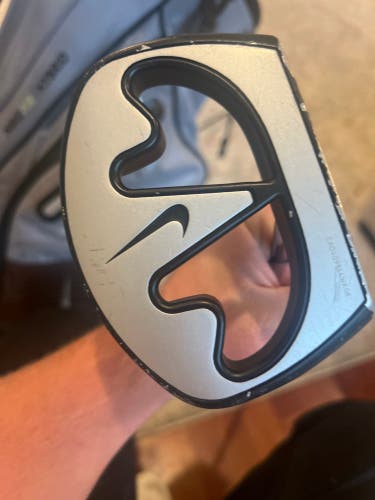 Nike Method Core Drone Putter – Original Grip + Cover – 35”
