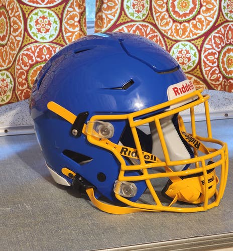 Riddell Speedflex Football Helmet – Adult, Medium, Royal Blue Matte With Yellow Facemask