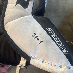 31" CCM Extreme Flex E3.9 Goalie Leg Pads (Used)