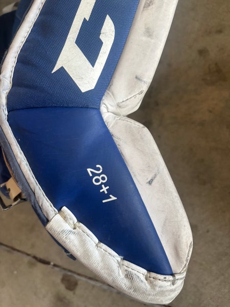 28" CCM Revolution 595 Goalie Leg Pads (Used)