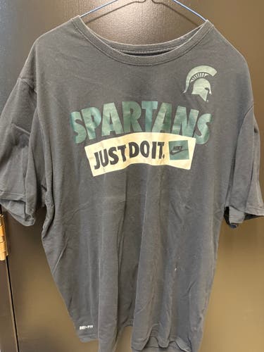 Men's Nike T Shirt