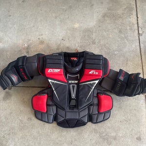Small / Medium CCM Extreme Flex E2.5 Goalie Chest Protector (Used)