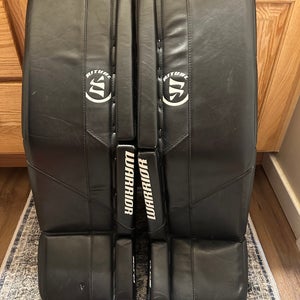 Warrior Ritual G5 Goalie Leg Pads Junior 28+1 (Used)