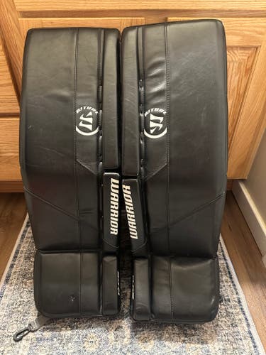 Warrior Ritual G5 Goalie Leg Pads Junior 28+1 (Used)