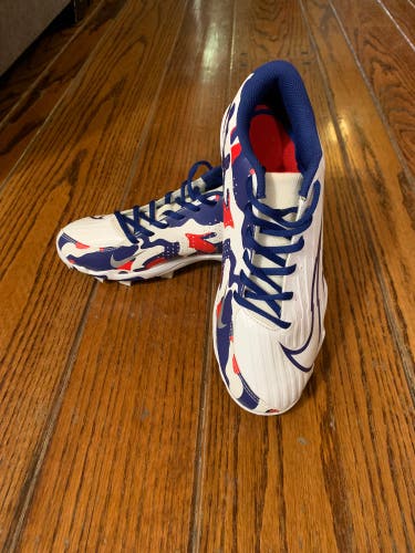 White Kid's 6.5Y (Big Kids / Youth) Youth Nike Vapor UltraFly Elite 4 Low Top Molded Cleats (New)