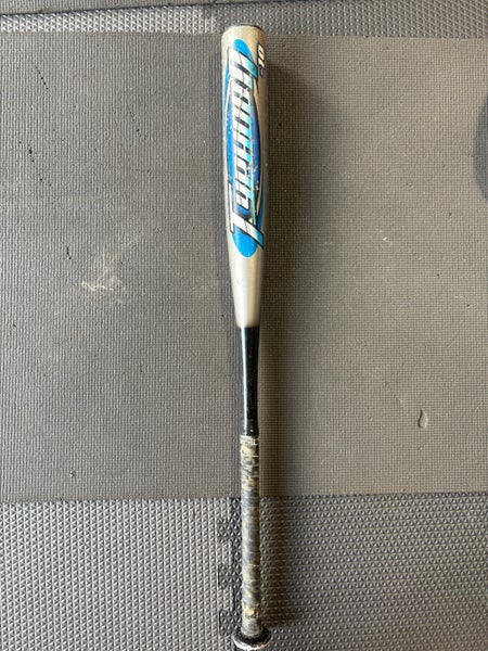 Easton Typhoon Alloy Bat (-10) 20 oz 30" (Used)