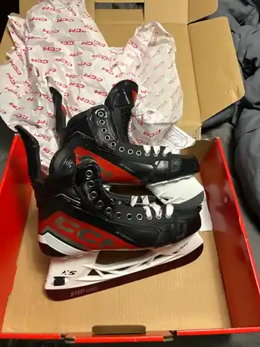 CCM JetSpeed FT6 Pro Hockey Skates 9.5 (New)