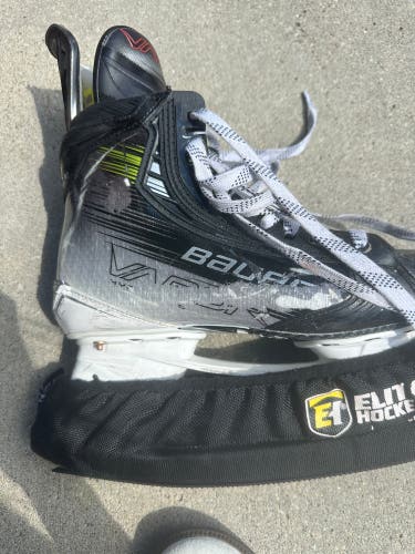 2024 Bauer Vapor Hockey Skates Regular Width 7.5 (Used)