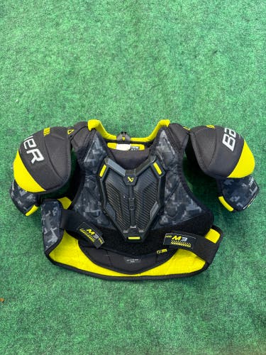 Bauer Supreme M3 Shoulder Pads (Used) | Junior Medium