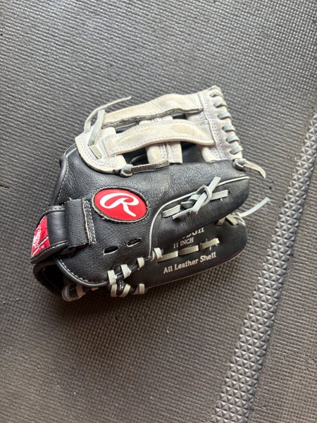 Rawlings RH Baseball Glove 11" (Used)