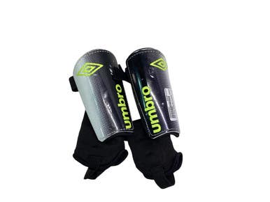 Used Umbro Soccer Shin Guards Junior Black And Green SM 11347-S000254854