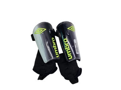 Used Umbro Soccer Shin Guards Junior Black And Green SM 11347-S000254854