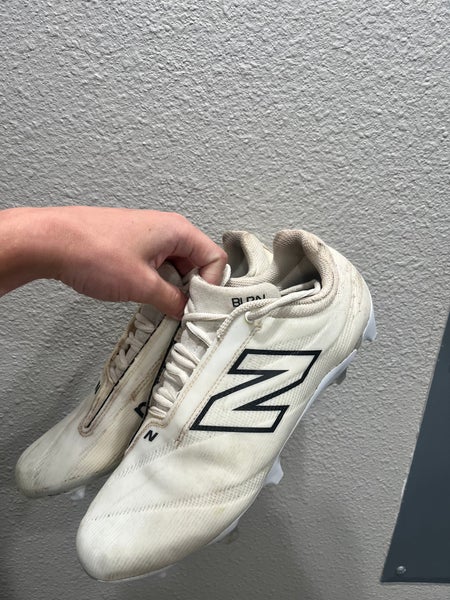 Unisex Size M 10.5 (W 11.5) Adult New Balance Burn X4 Low Top (Used)