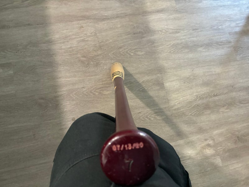 Marucci AP5 Maple Bat (-3) 31 oz 34" (Used)
