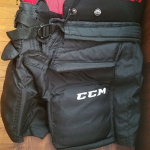 Medium CCM Youth E Flex Goalie Pants