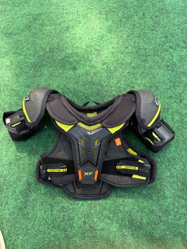 CCM Tacks XF Shoulder Pads (Used) | Junior Small