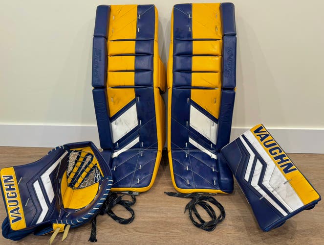 WARRIOR GT2 Pro Goalie Set - 34 + 1.5” pads, glove blocker