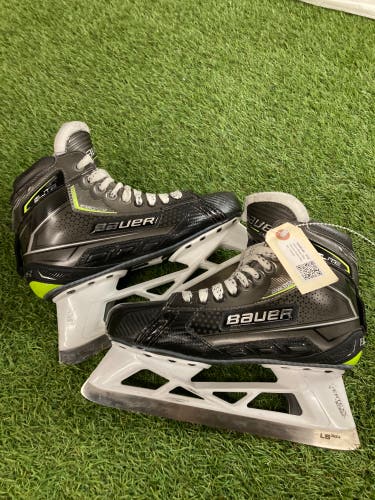 Senior Bauer Elite Hockey Goalie Skates 7 (Used)