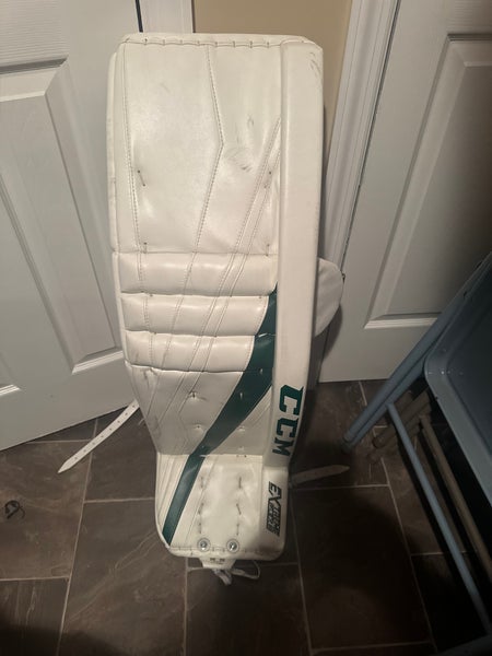 Ben Bishop 1 LEG CCM Extreme Flex III Pro Goalie Leg Pads Pro Stock (Used)