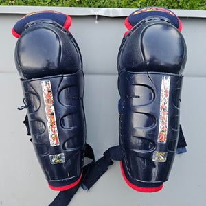 Youth Easton Y19 8" Shin Pads