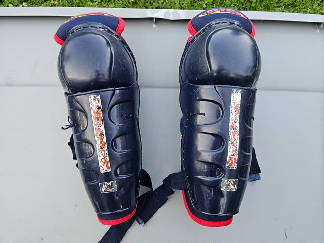 Youth Easton Y19 8" Shin Pads