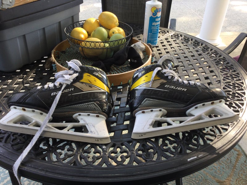 Bauer Hockey Goalie Skates Regular Width 9.5 (Used)