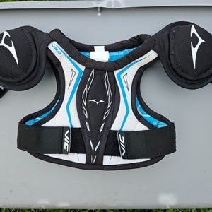 Small VIC V2.0 Youth Shoulder Pads (Used)