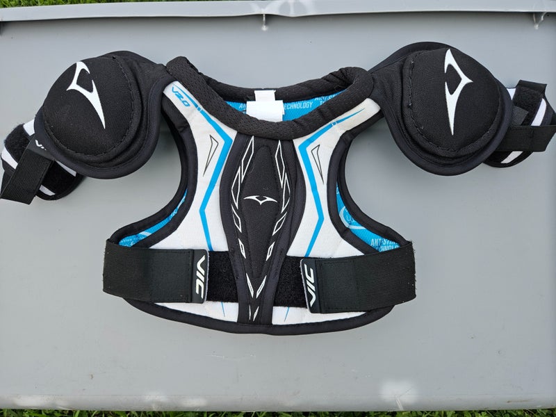 Small VIC V2.0 Youth Shoulder Pads (Used)