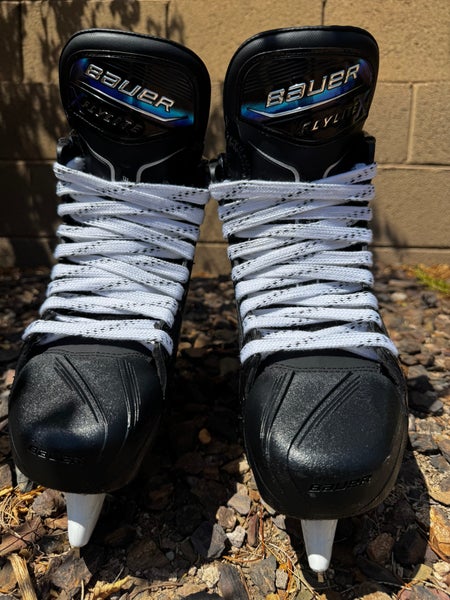 2025 Bauer Vapor Flylite Hockey Skates Regular Width 8.5 (Used)