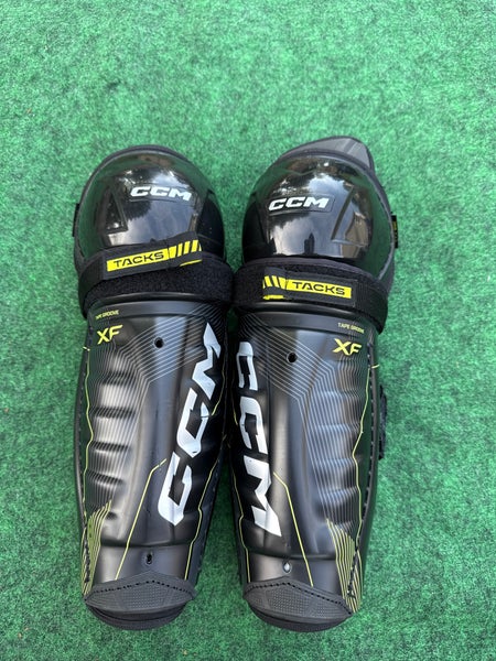 Junior CCM XF Shin Pads 11" (Used)