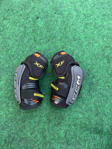 CCM Tacks XF Elbow Pads (Used) | Junior Small